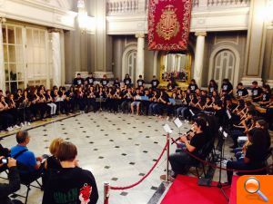 Voces e instrumentos del IES ‘La Senda’, en el Salón de Cristal